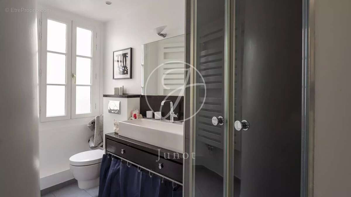 Appartement à PARIS-6E