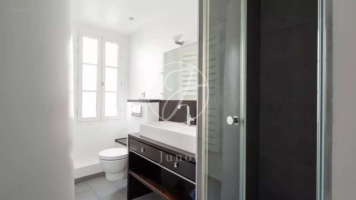 Appartement à PARIS-6E