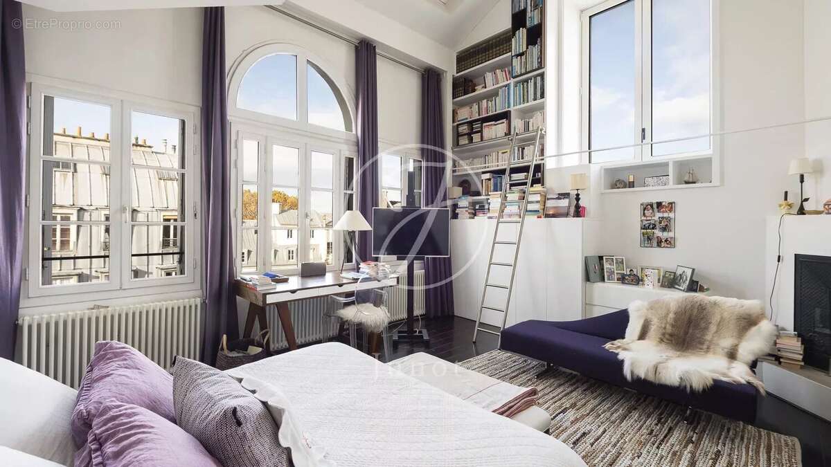 Appartement à PARIS-6E