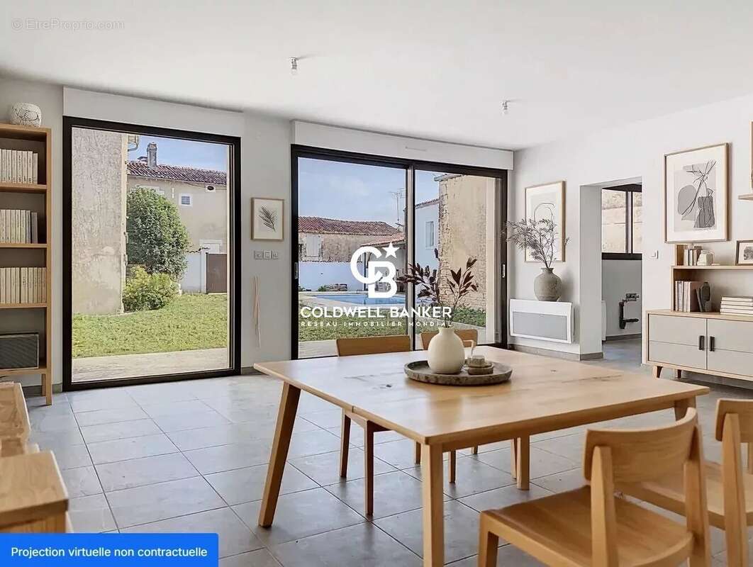 Maison à SAINT-HILAIRE-DE-VILLEFRANCHE