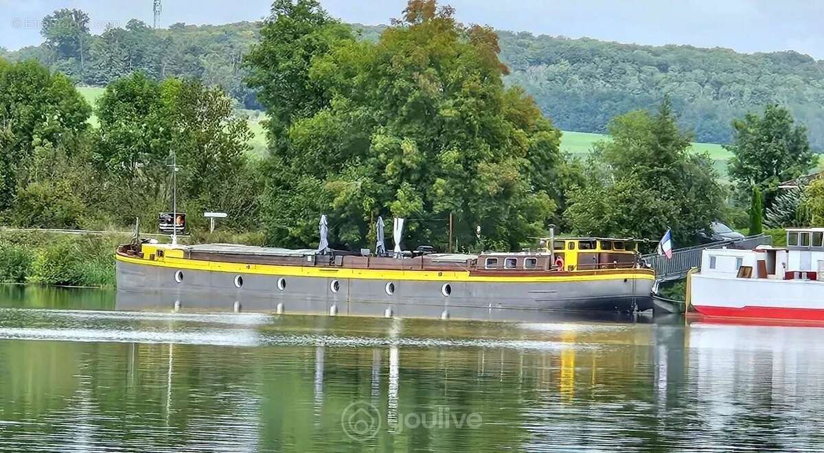 Maison à PORT-SUR-SAONE