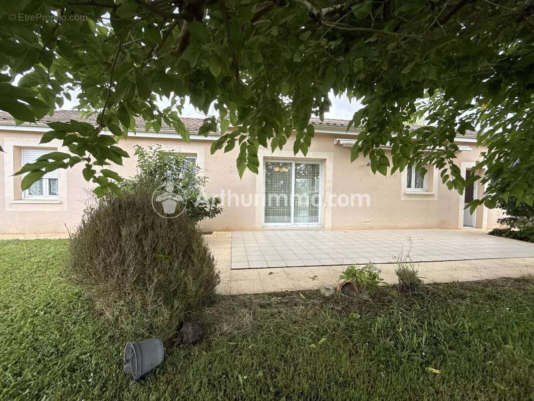 Maison à TOCANE-SAINT-APRE