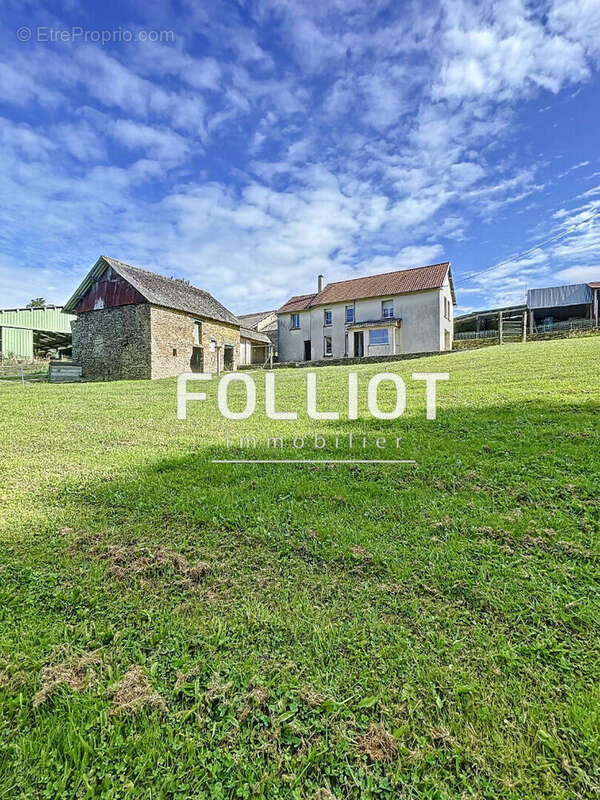 Maison à AUNAY-SUR-ODON