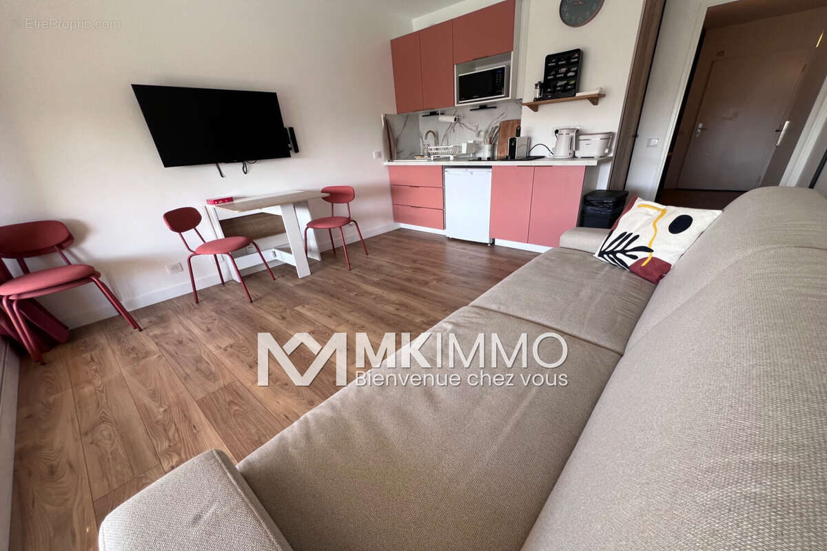 Appartement à VILLENEUVE-LOUBET