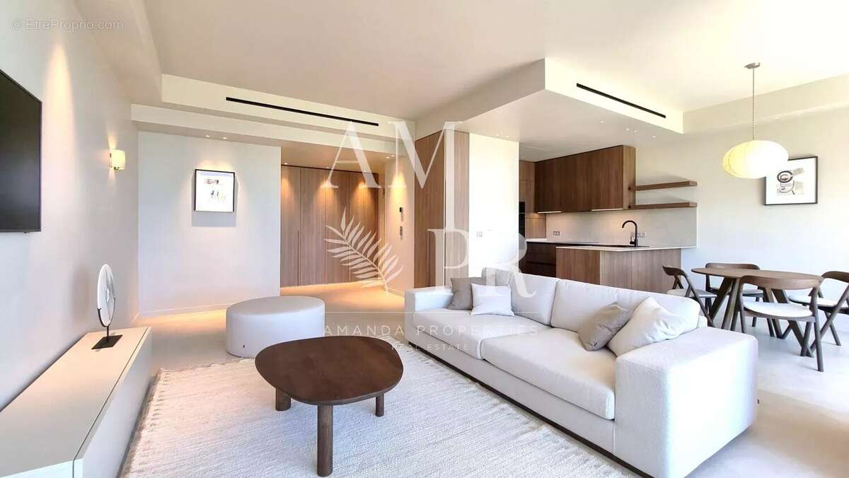 Appartement à VALLAURIS