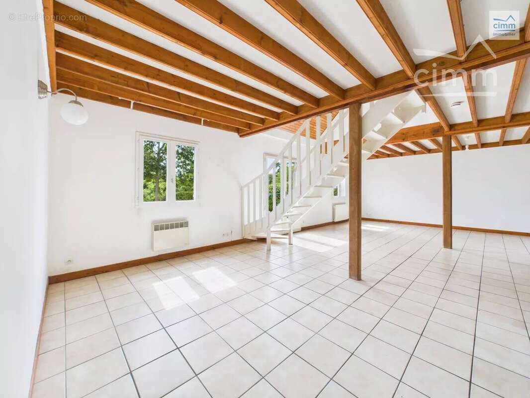 Maison à LES BRULAIS