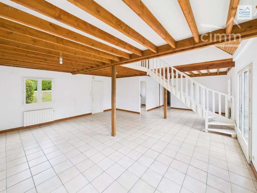 Maison à LES BRULAIS