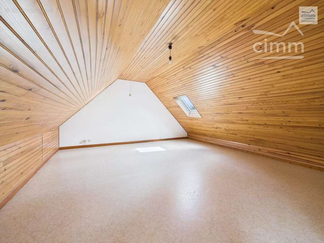 Maison à LES BRULAIS