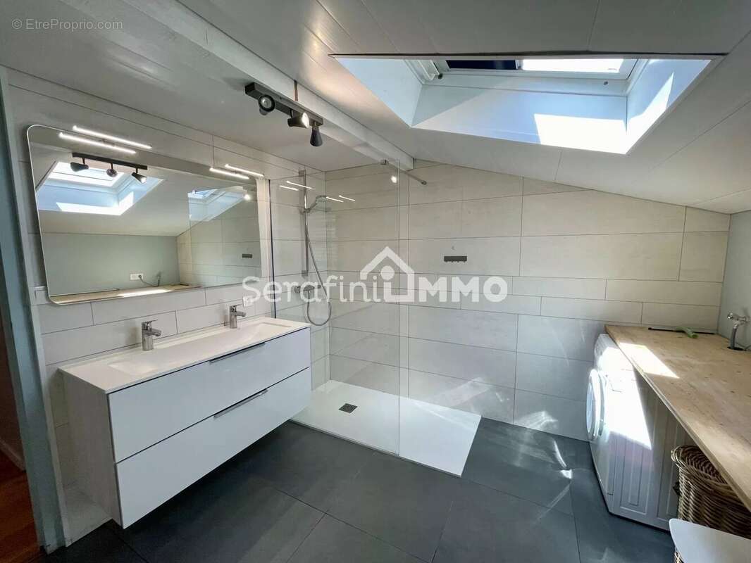 Appartement à ANNECY-LE-VIEUX