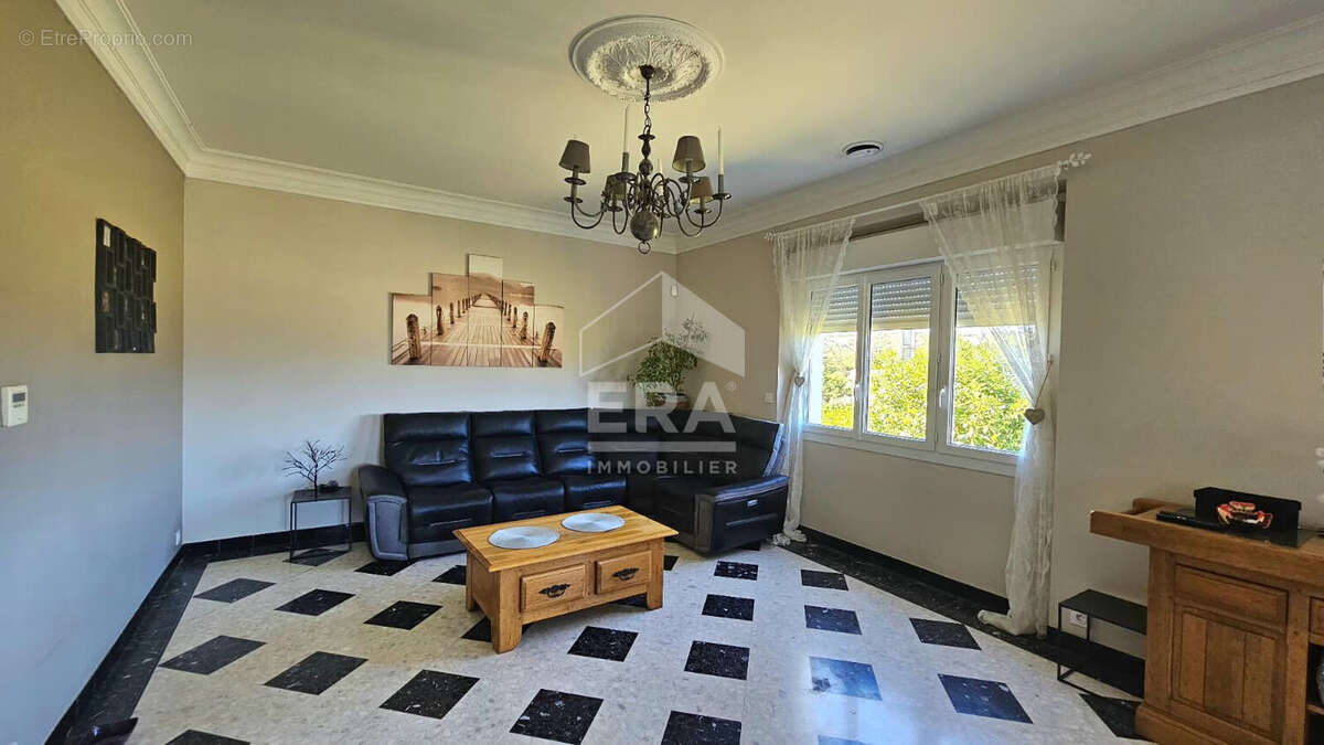 Maison à LA DIGNE-D&#039;AVAL