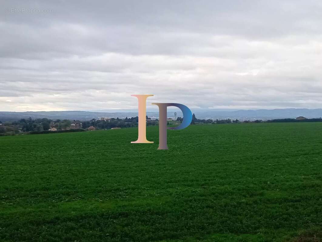 Maison à SAINT-PIERRE-LA-NOAILLE