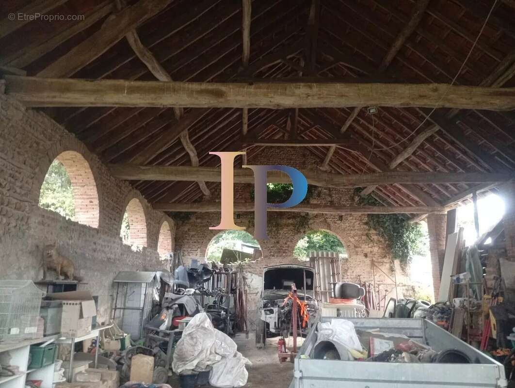 Maison à SAINT-PIERRE-LA-NOAILLE