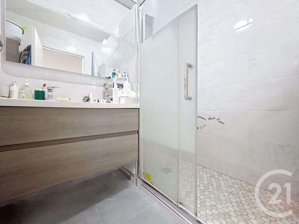 Appartement à PARIS-12E