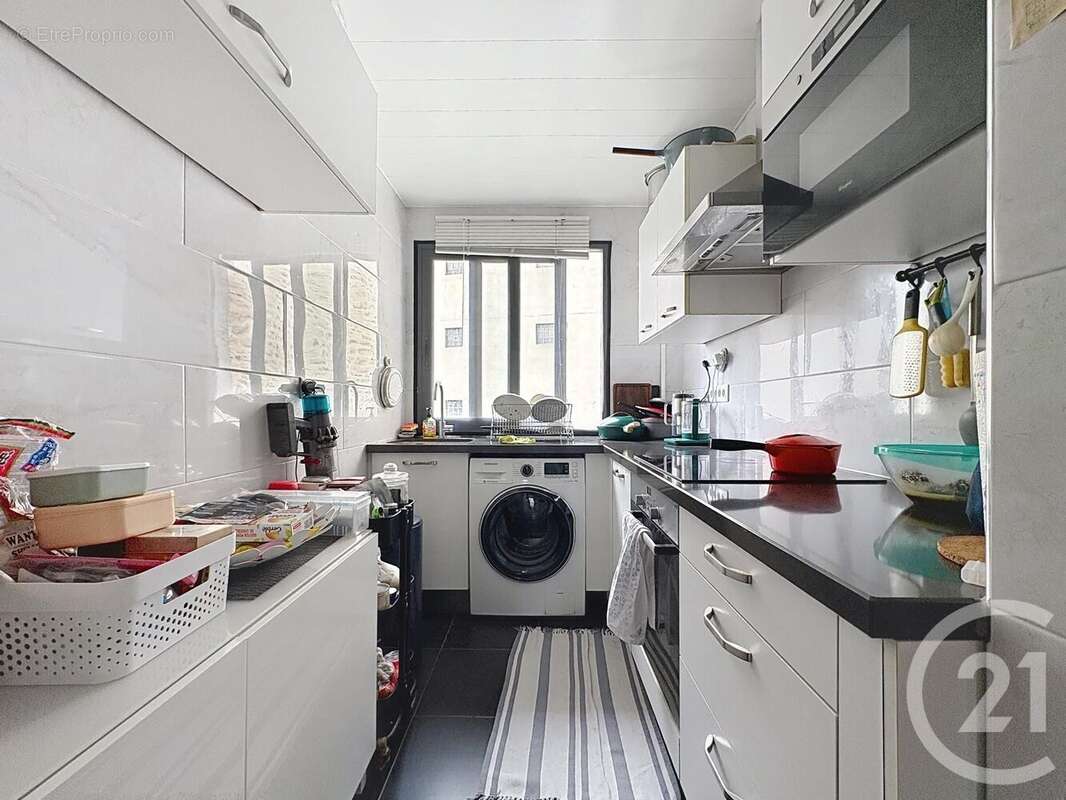 Appartement à PARIS-12E