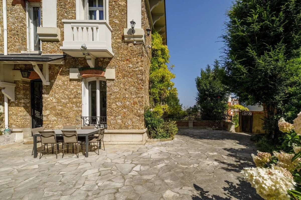 Maison à SAINT-CLOUD