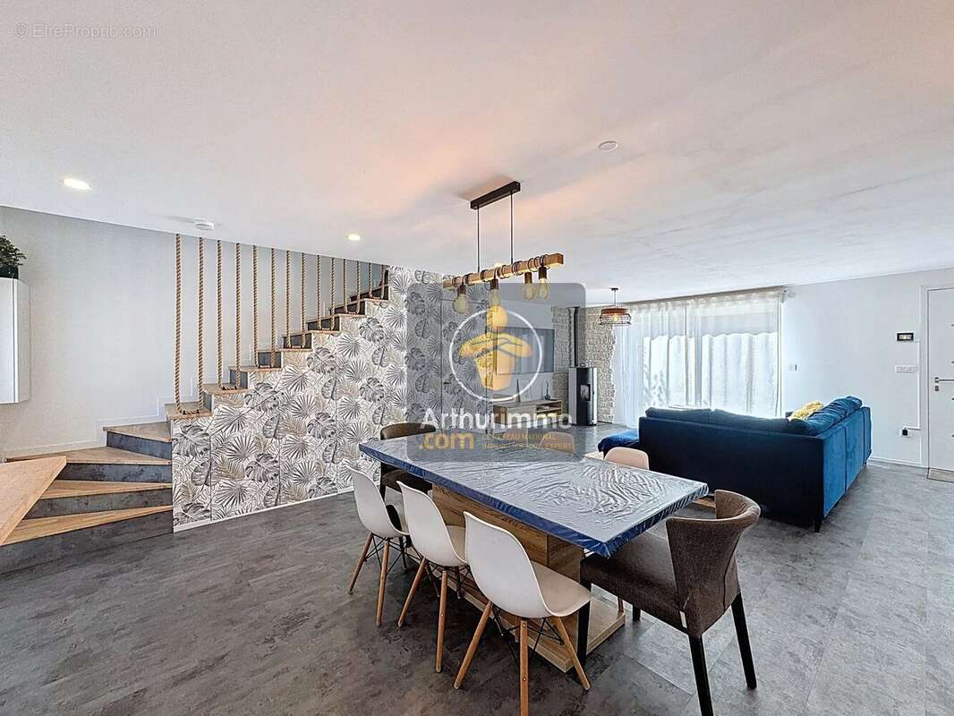 Maison à VILLECRESNES