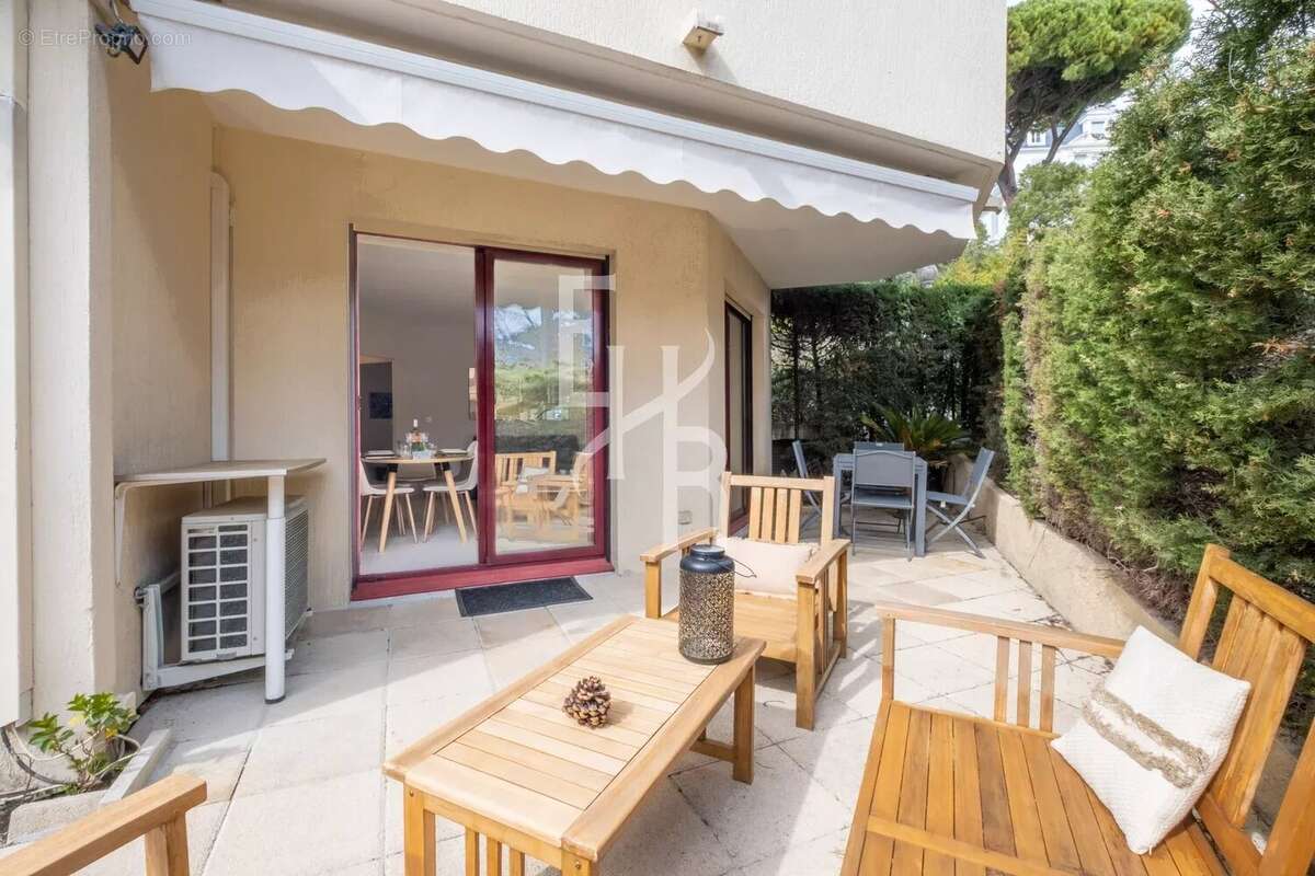 Appartement à CANNES