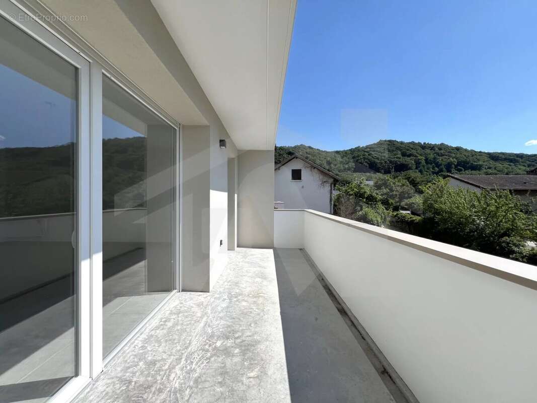 Appartement à ECHIROLLES