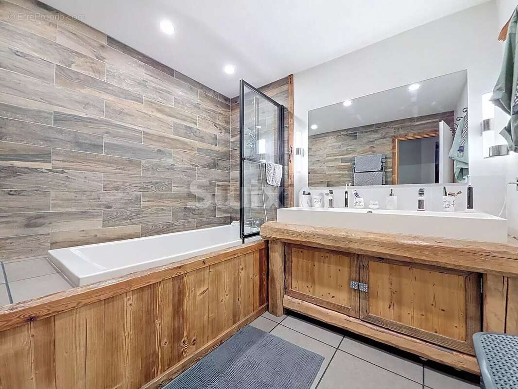 Appartement à SAINT-GERVAIS-LES-BAINS