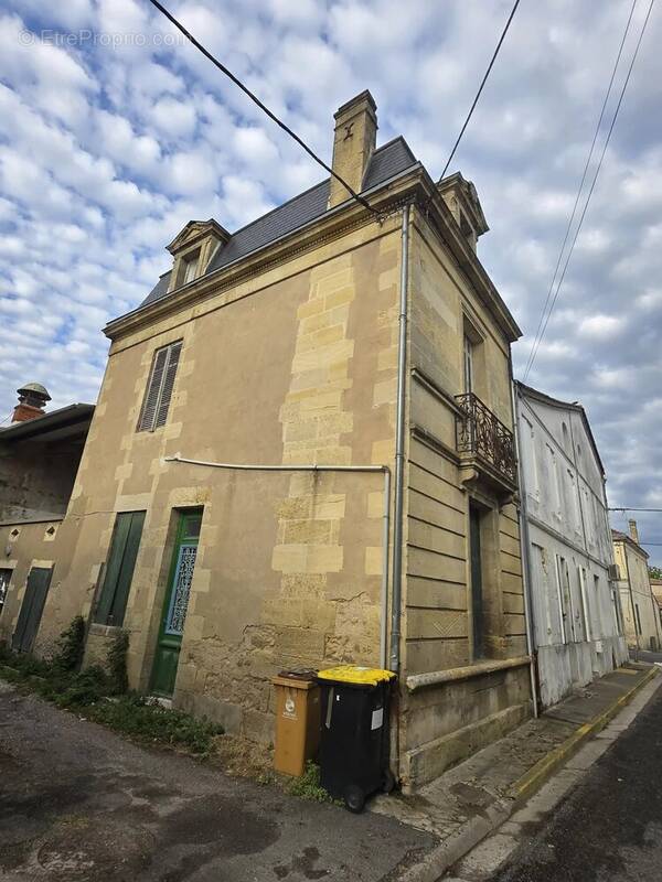 Appartement à ETAULIERS