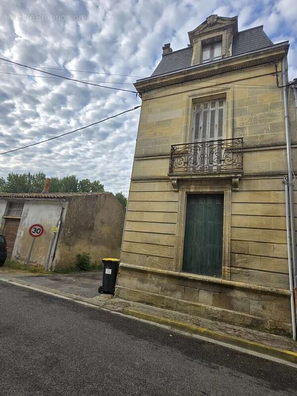 Appartement à ETAULIERS