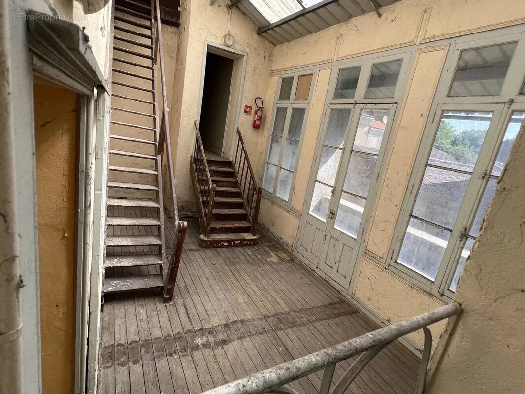 Appartement à ETAULIERS