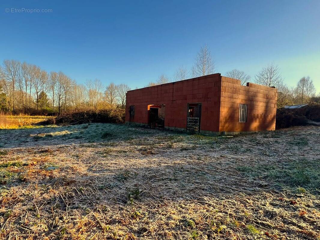 Terrain à BUSSEROLLES