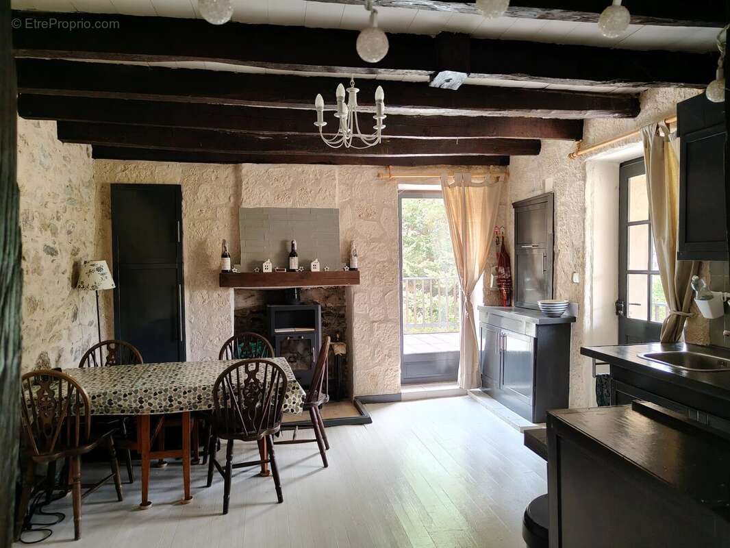 Maison à BUSSIERE-GALANT