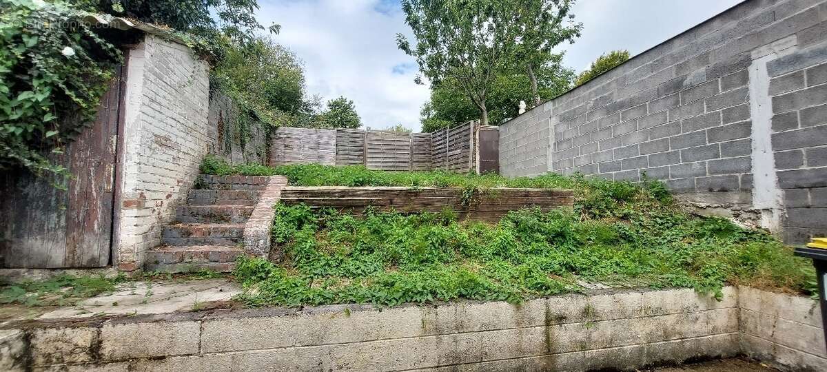 Maison à BRUAY-LA-BUISSIERE