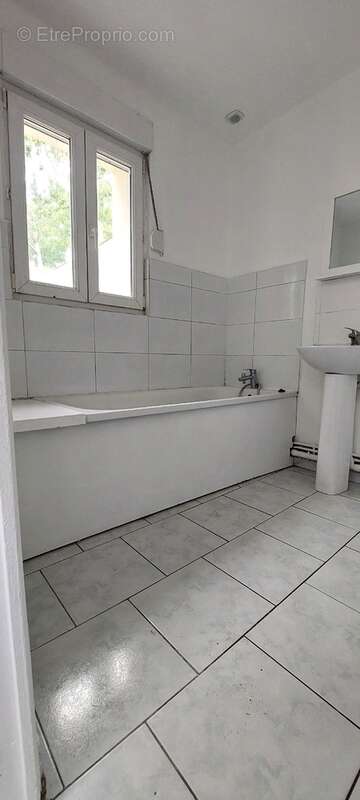 Maison à BRUAY-LA-BUISSIERE