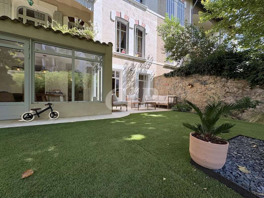 Appartement à AIX-EN-PROVENCE