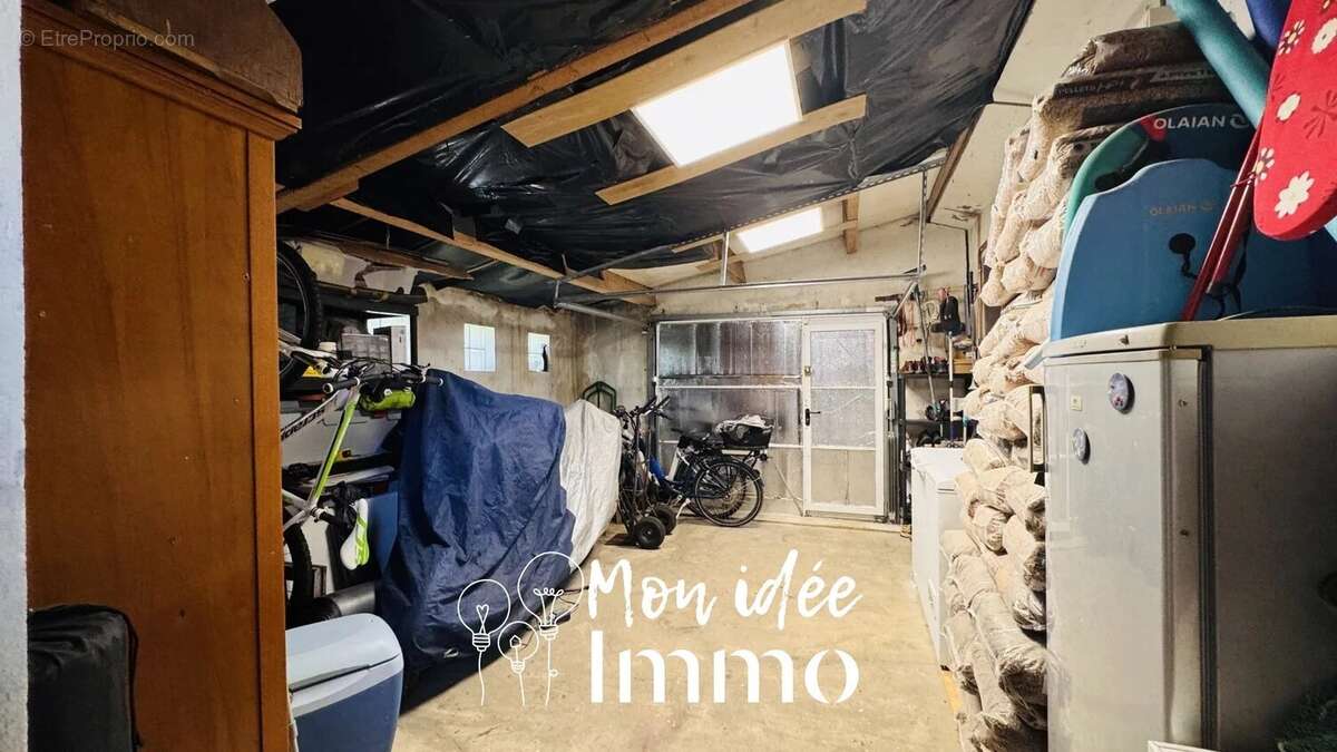 Maison à LE PERRIER