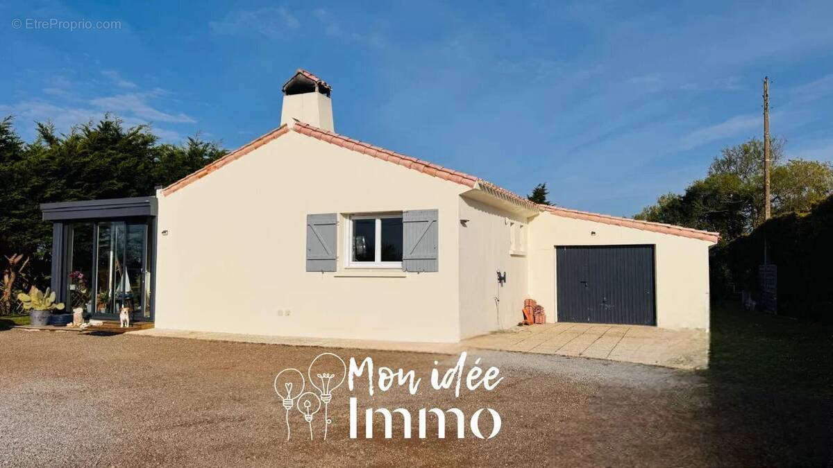 Maison à LE PERRIER