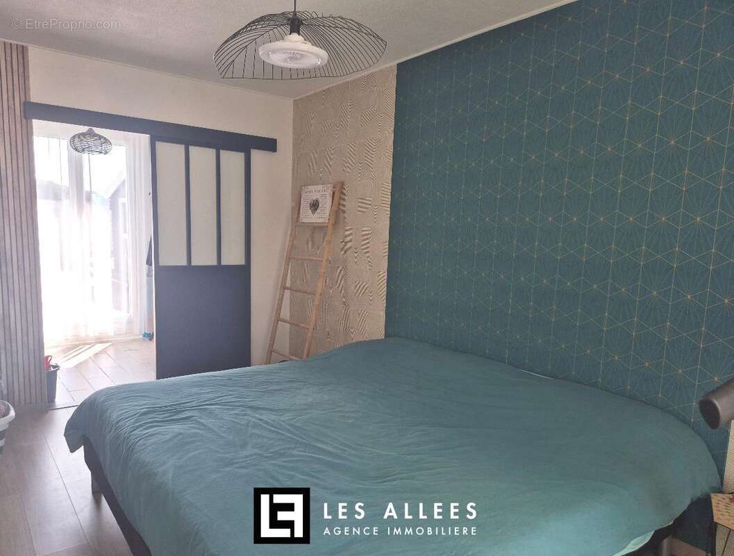 Maison à SAINT-GERVAIS-SUR-ROUBION