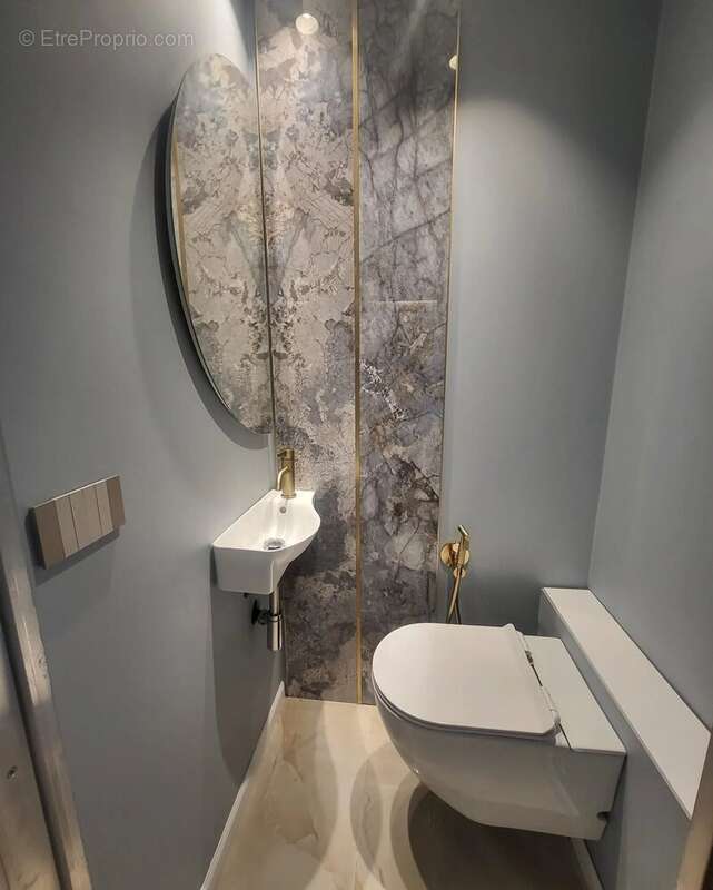 Appartement à ROQUEBRUNE-CAP-MARTIN