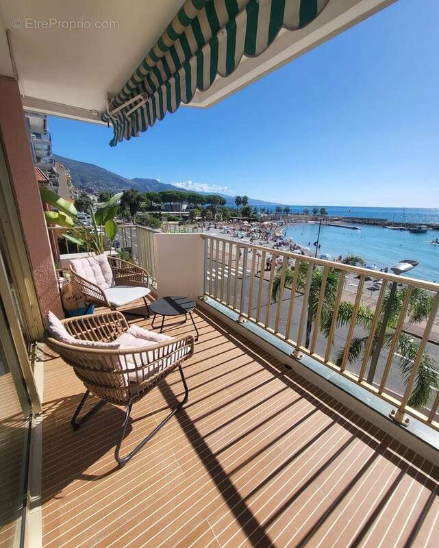 Appartement à ROQUEBRUNE-CAP-MARTIN