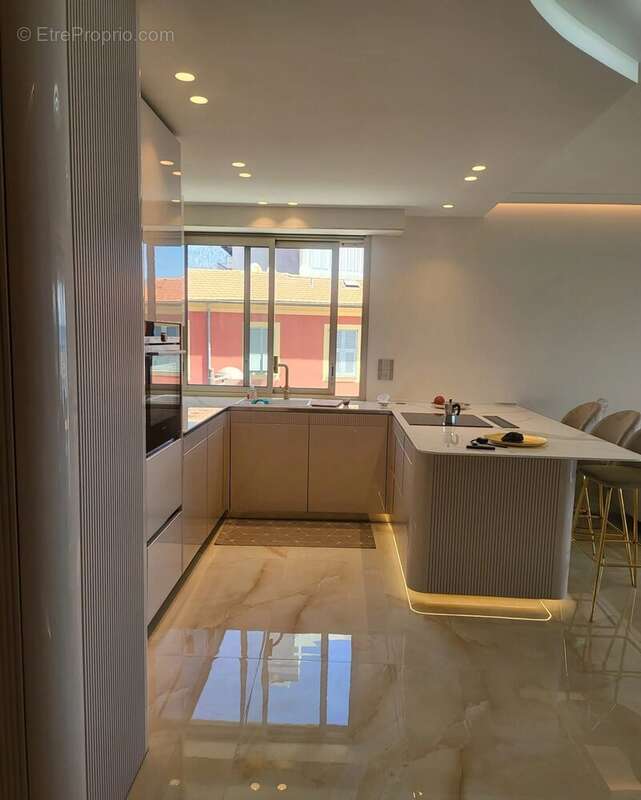 Appartement à ROQUEBRUNE-CAP-MARTIN