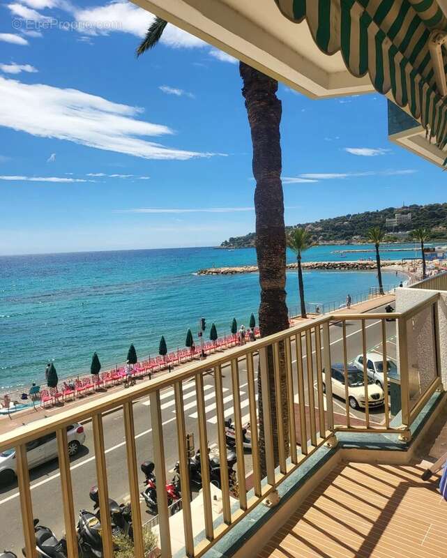 Appartement à ROQUEBRUNE-CAP-MARTIN