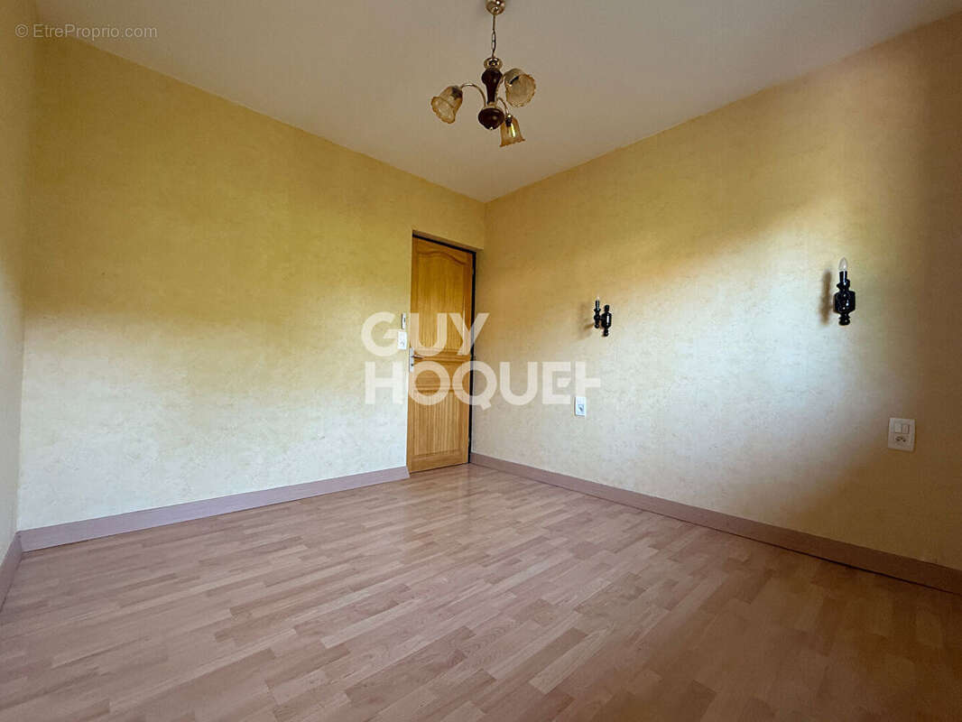 Maison à AUXON-DESSUS