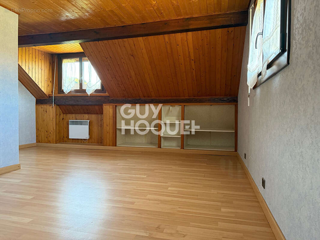 Maison à AUXON-DESSUS