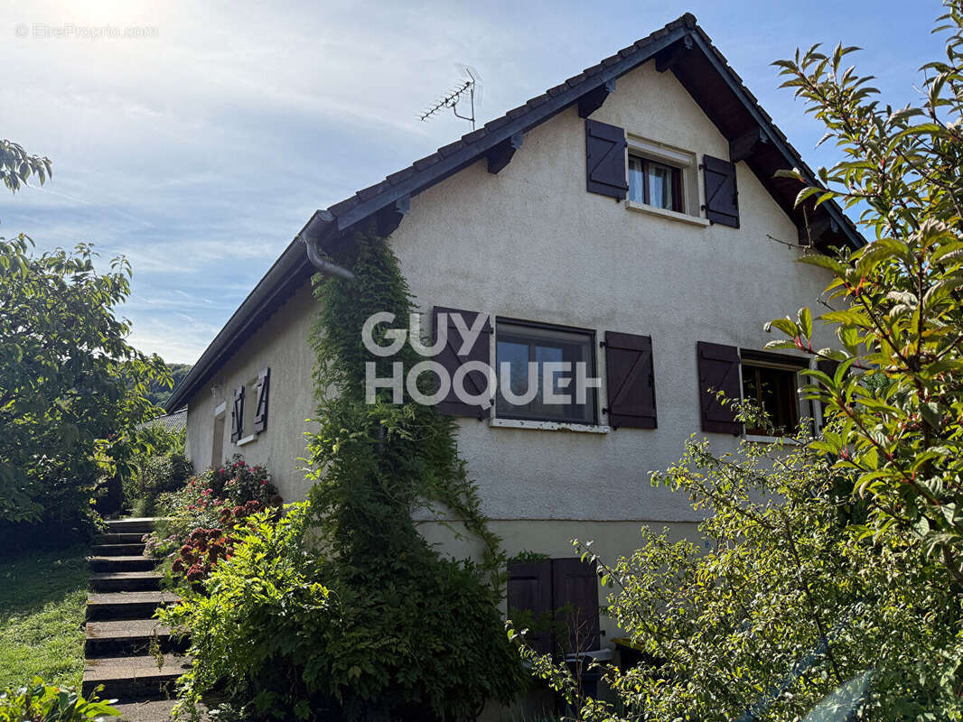 Maison à AUXON-DESSUS