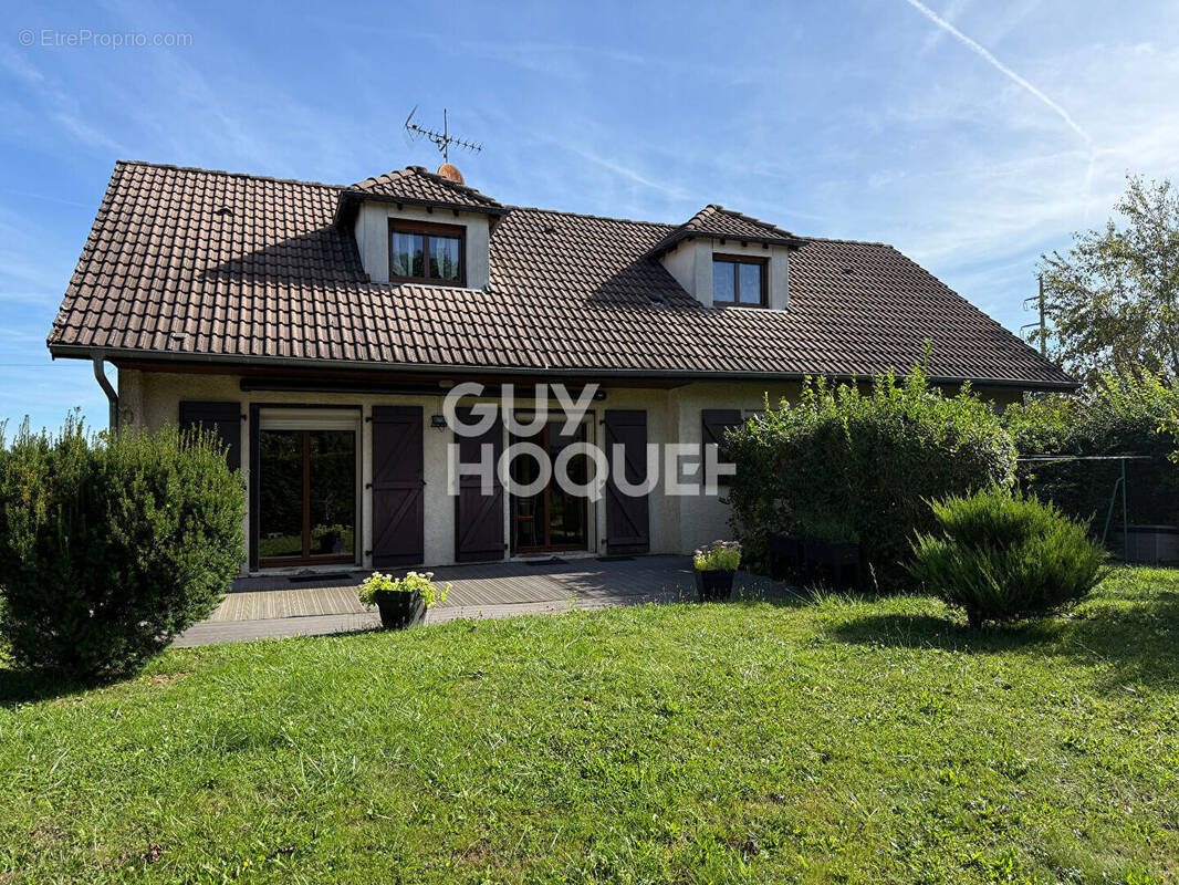 Maison à AUXON-DESSUS