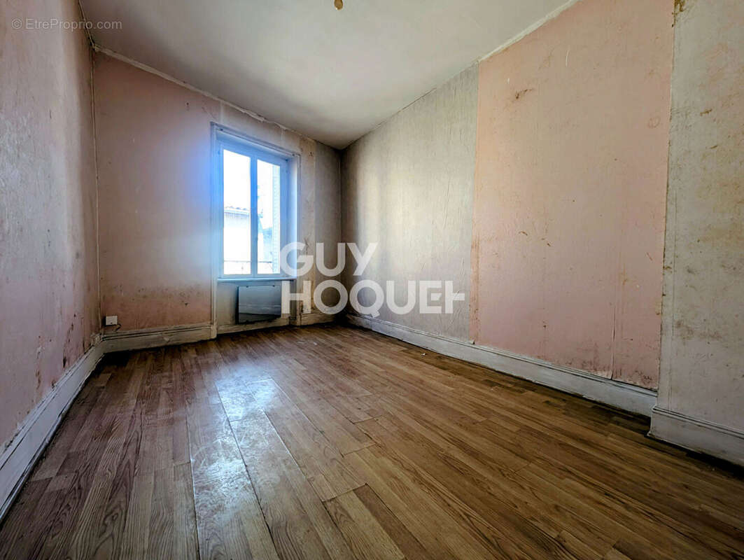 Maison à PONT-DU-CHATEAU