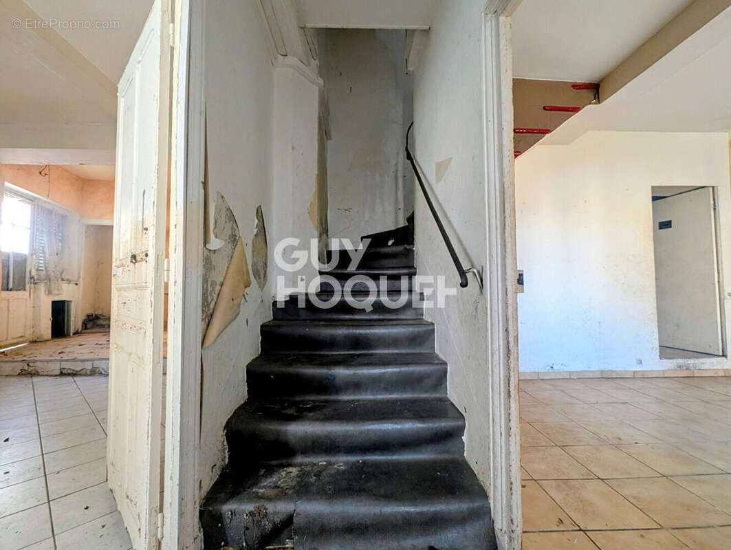 Maison à PONT-DU-CHATEAU