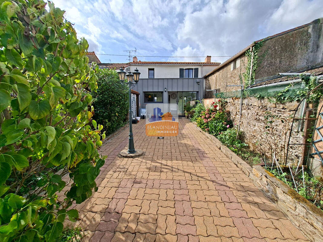 Maison à SAINT-JEAN-DE-BOISEAU