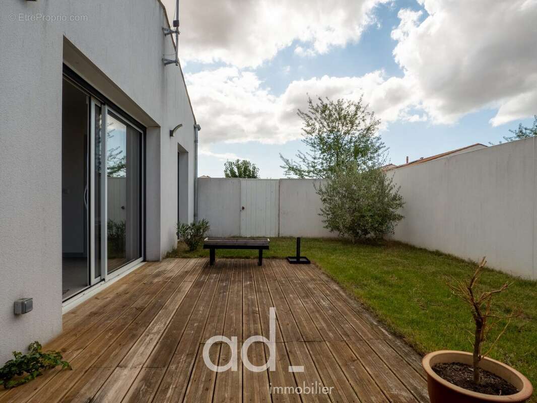 Maison à SAINT-XANDRE