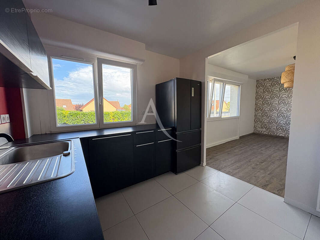 Appartement à CORMELLES-LE-ROYAL