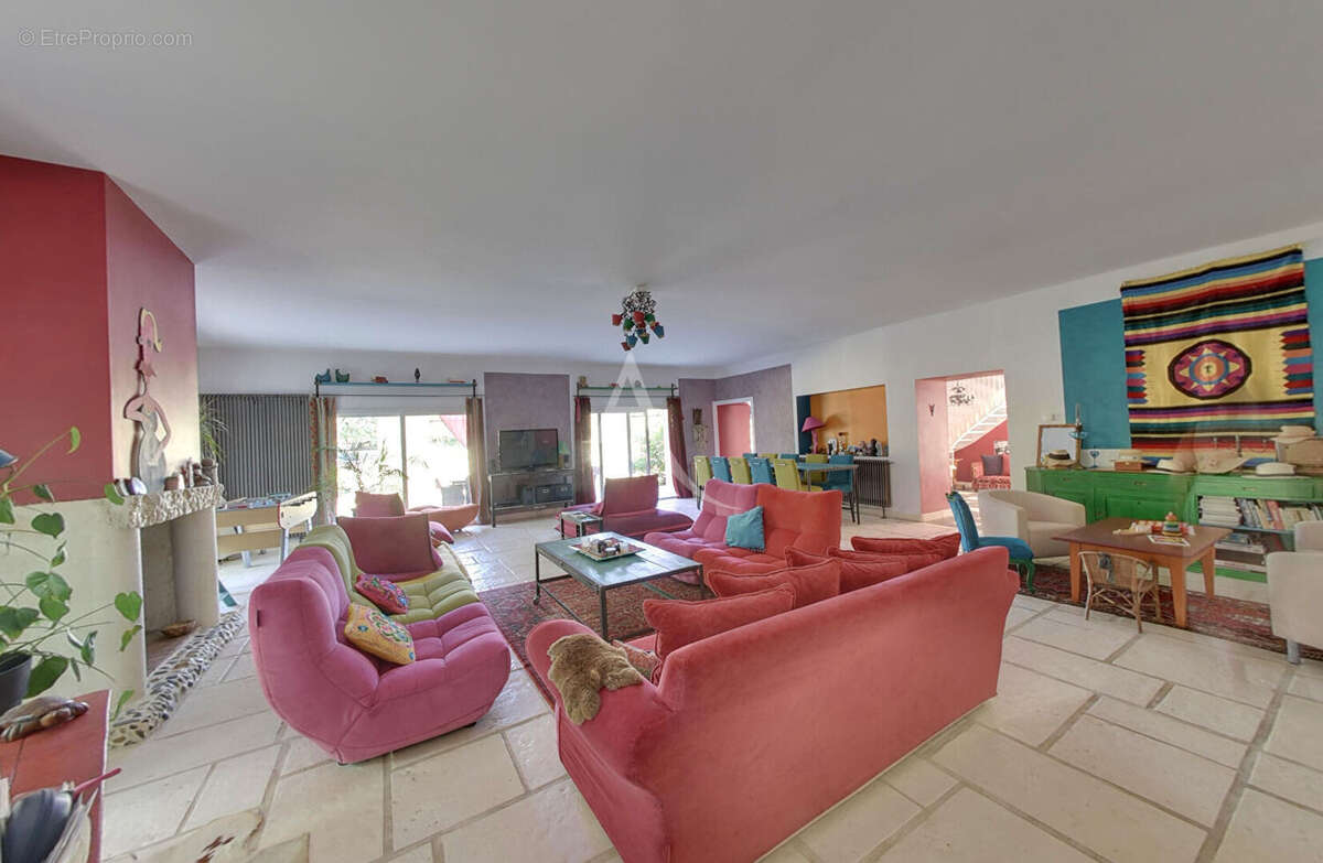 Maison à MONTBARTIER