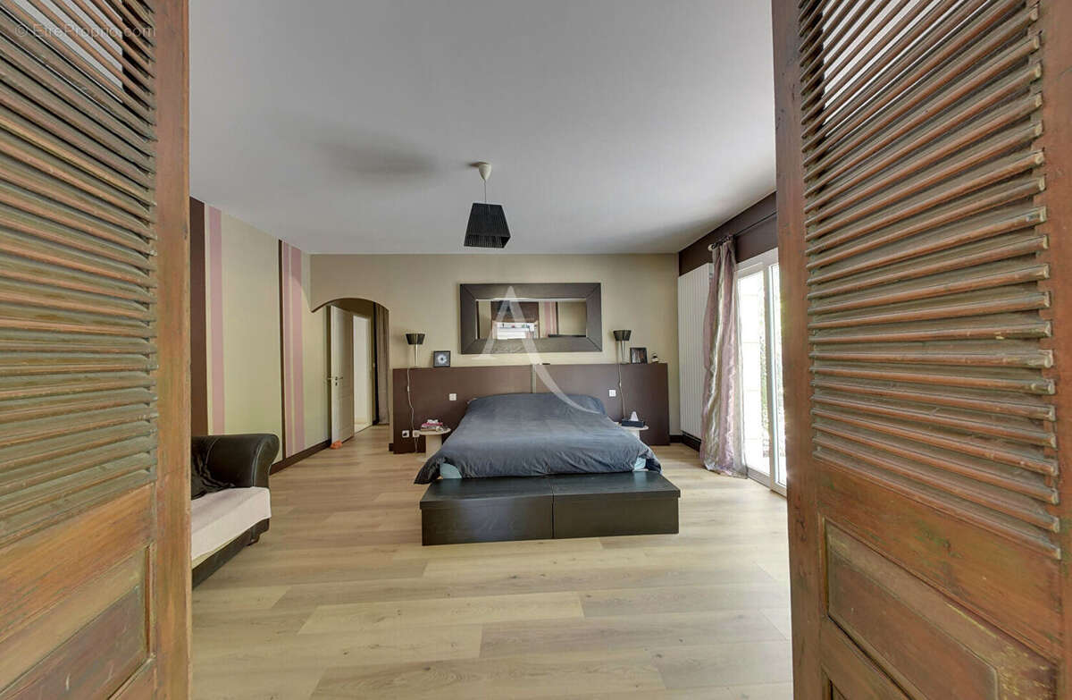 Maison à MONTBARTIER