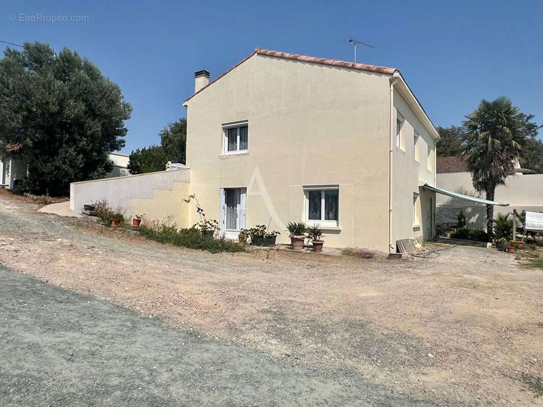 Maison à SAINT-MICHEL-EN-L&#039;HERM